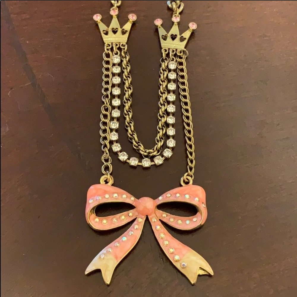 Betsey Johnson Bow